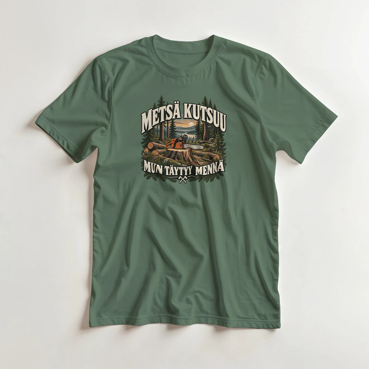 Metsä kutsuu Sahuria - 3XL - 5XL T-paita – tuotekuva