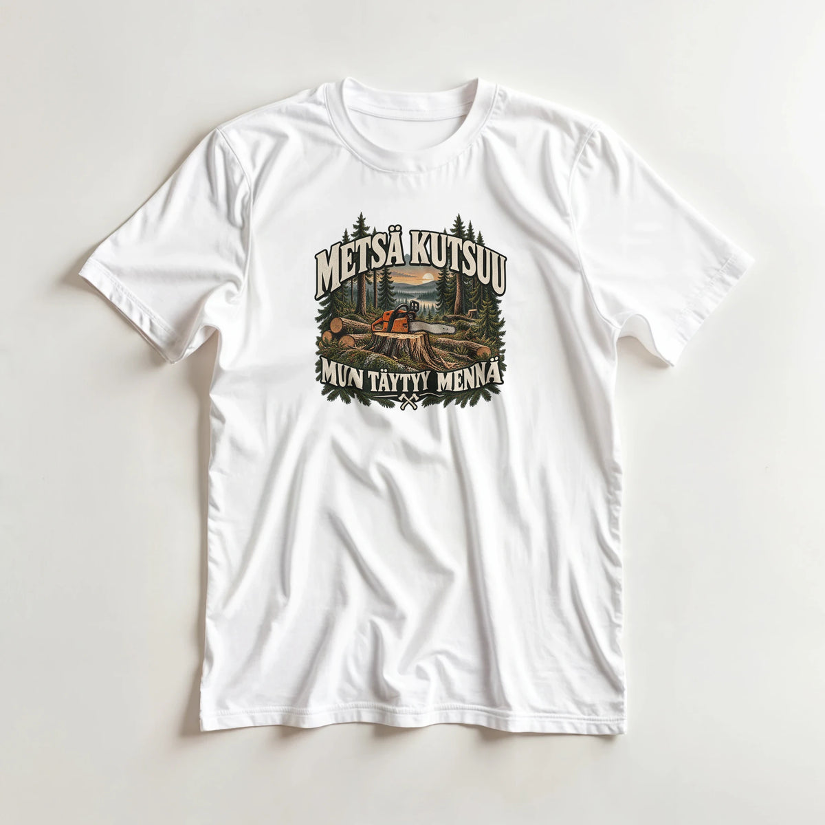 Metsä kutsuu Sahuria - 3XL - 5XL T-paita – tuotekuva