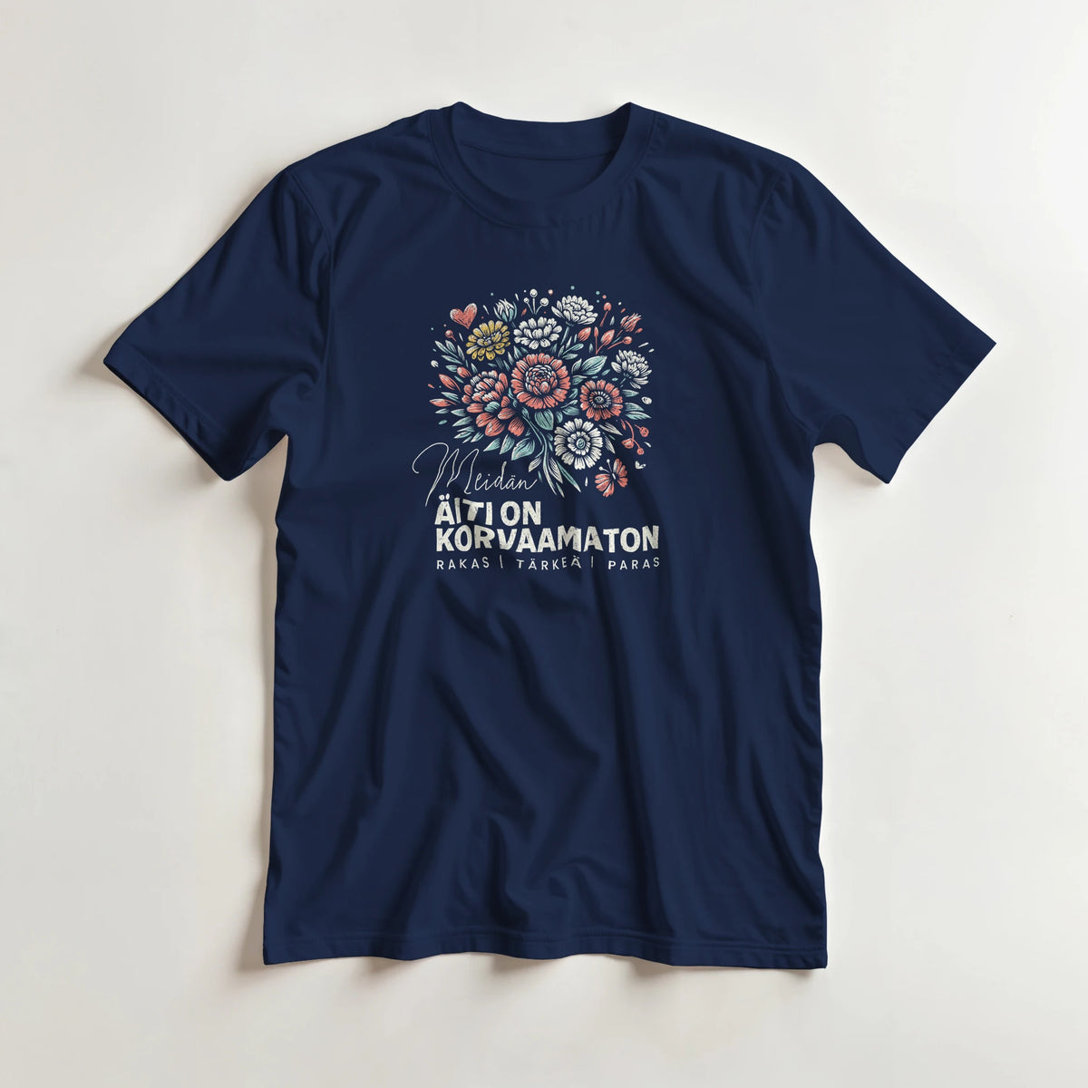 Meidän Äiti On Korvaamaton - 3XL - 5XL T-paita – tuotekuva