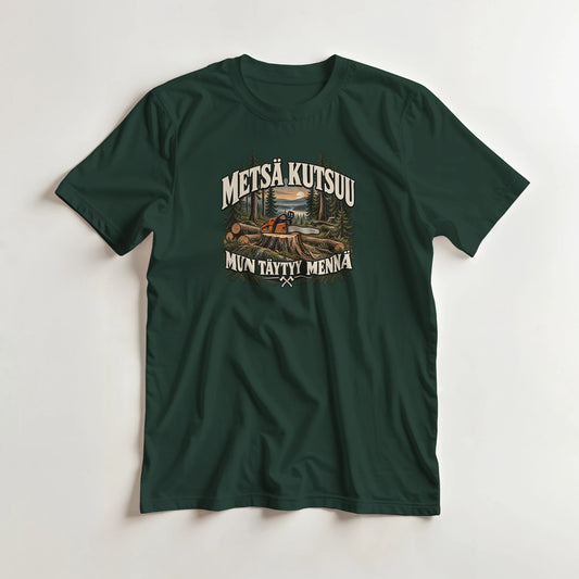 Metsä kutsuu Sahuria - 3XL - 5XL T-paita – tuotekuva